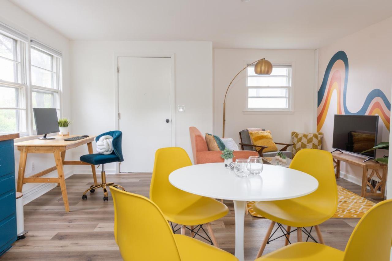 Retro Retreat Renovated 2Br, Desk, No Chore List! Kingston Buitenkant foto