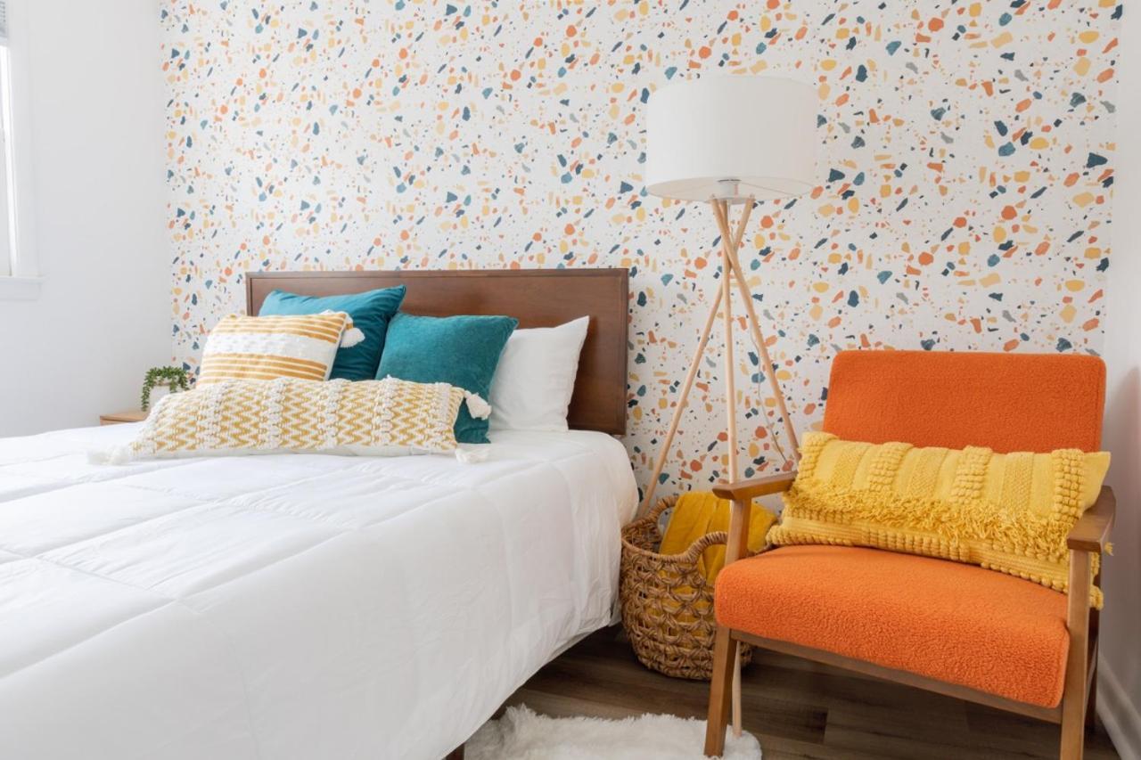 Retro Retreat Renovated 2Br, Desk, No Chore List! Kingston Buitenkant foto